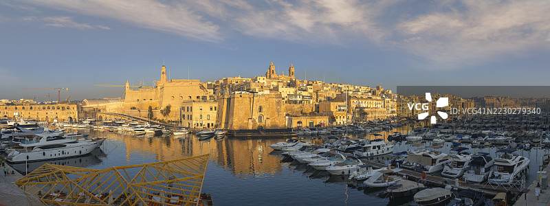 马耳他的大港码头和圣迈克尔堡垒。图片素材