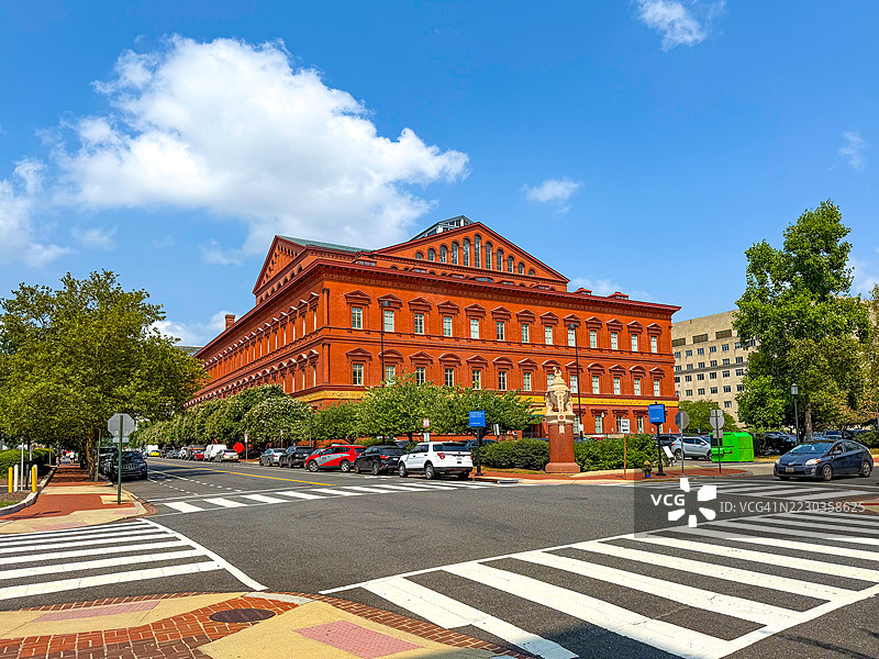 华盛顿特区国家建筑博物馆附近街道的图案图片素材