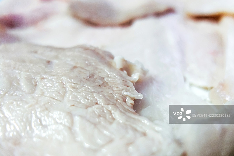 煮熟的五花肉切片特写镜头图片素材