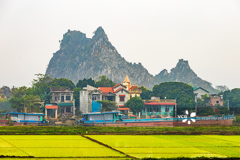 越南宁平的标志性喀斯特山脉图片素材