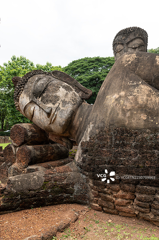 巨型佛像，帕凯寺，甘烹碧历史公园图片素材