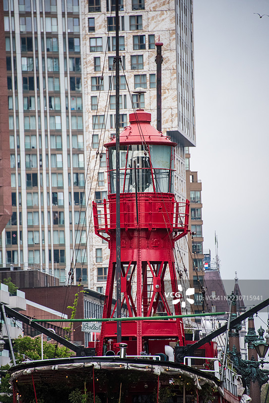 荷兰鹿特丹海事博物馆港口的“霍克范霍兰”灯船。图片素材