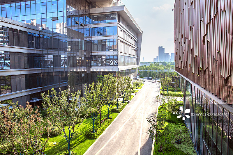 现代生态城市的鸟瞰图图片素材