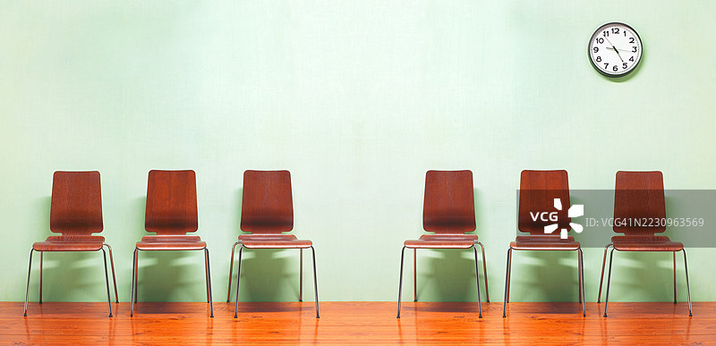 空荡荡的候诊室。图片素材