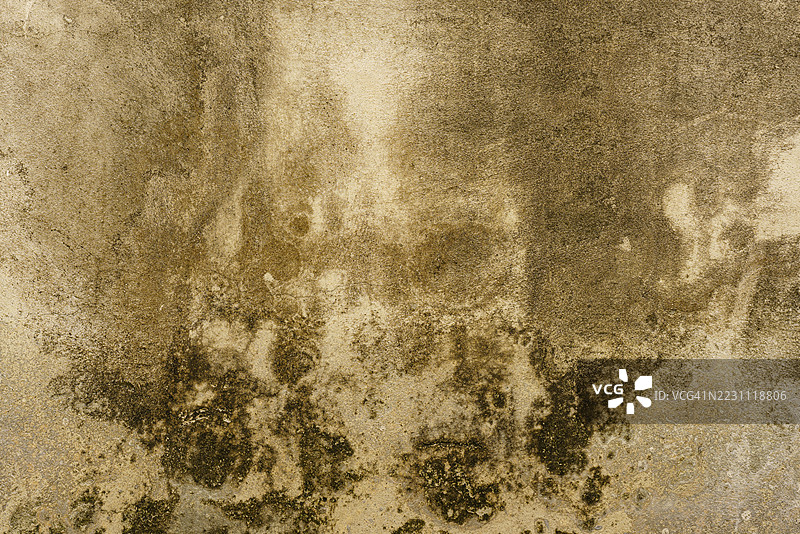 有水渍的旧墙。图片素材