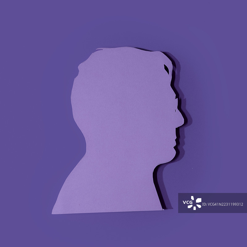 紫色纸剪影的人物侧影图片素材