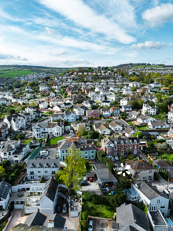德文郡泰因茅斯和沙尔登的无人机视角图片素材