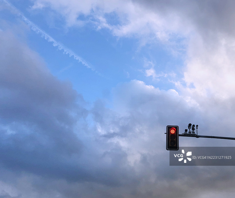 红绿灯和摄像头图片素材