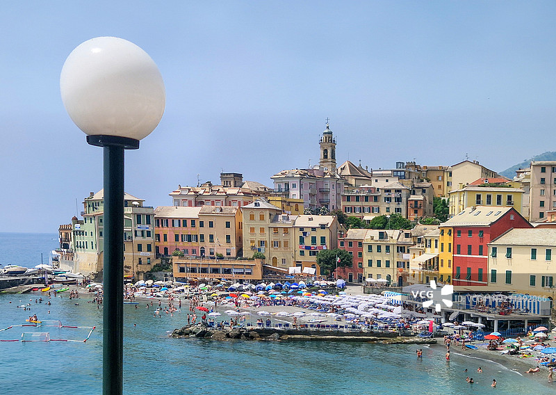 意大利里维埃拉的利古里亚海岸上的博利亚斯科图片素材