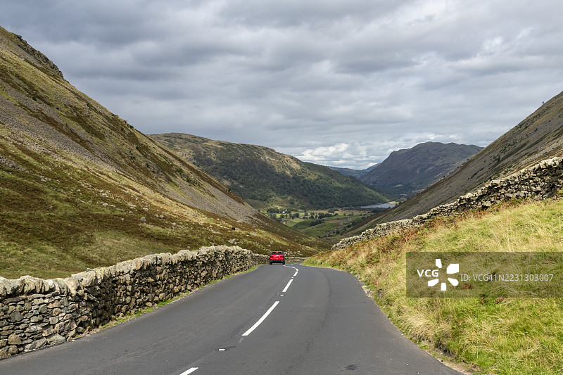 英格兰坎布里亚湖区的柯克斯通山口图片素材