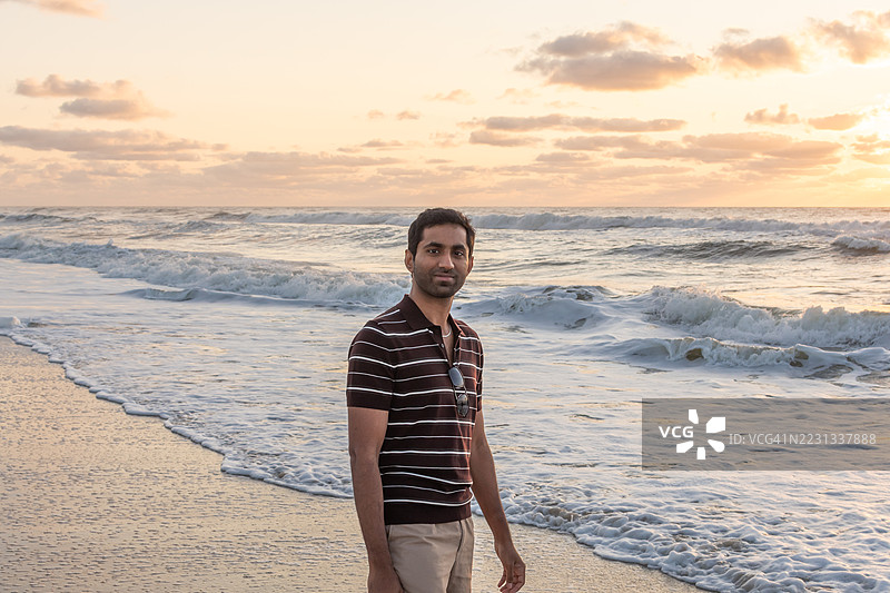 海滩日出图片素材