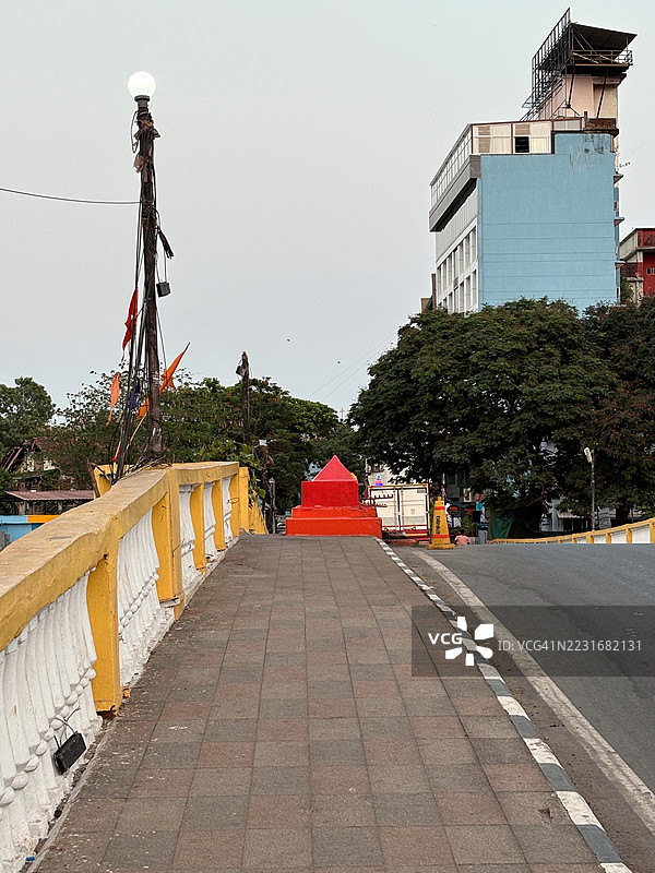 位于果阿帕纳吉的老帕托桥上的神龛。图片素材