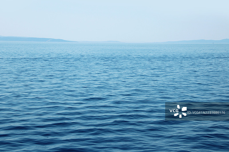 克罗地亚的布拉奇岛和索尔塔岛的开阔海域图片素材