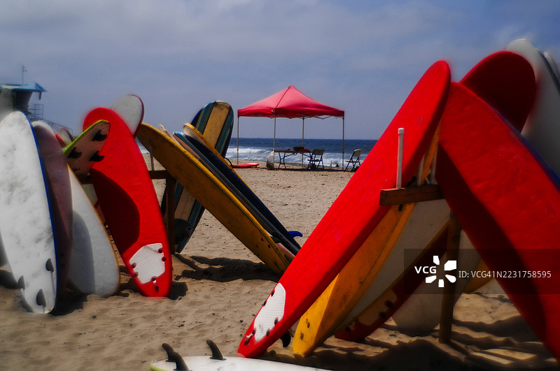 叠放的冲浪板图片素材