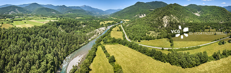 西班牙阿拉贡的瓜拉山自然公园图片素材