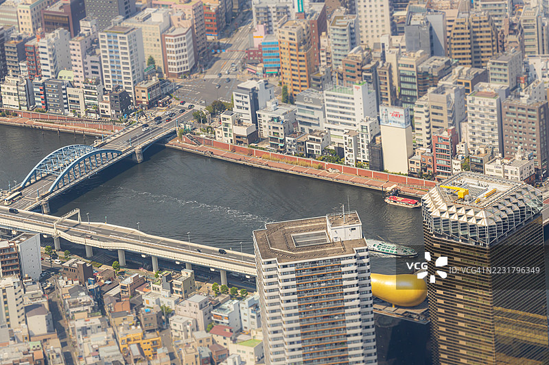 东京鸟瞰图，东京晴空塔的影子图片素材