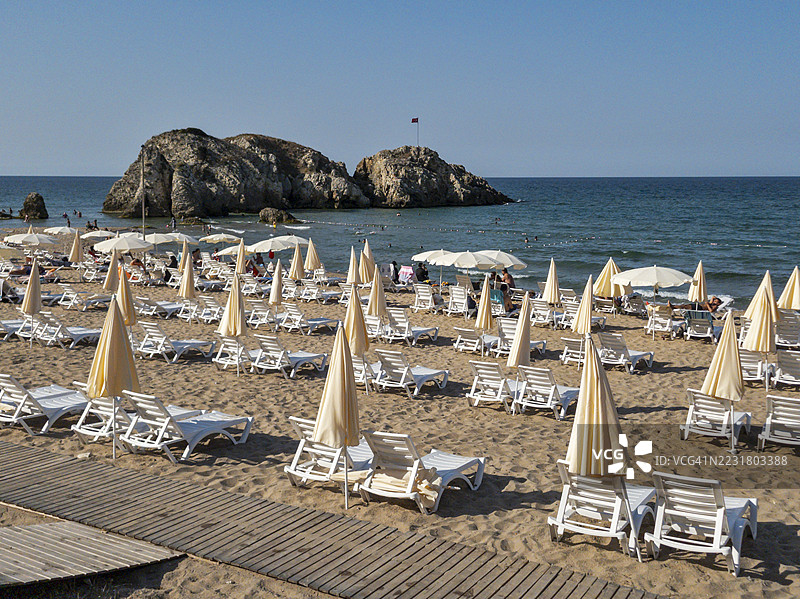 阿克恰克塞的海滨舒适：黑海边的完美一天图片素材