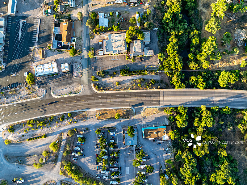 美国亚利桑那州棉花城89A公路的景色图片素材
