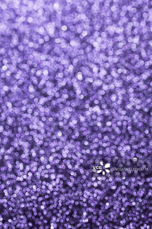 薰衣草色闪闪发光的散景灯光背景图片素材