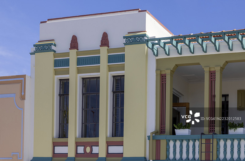 新西兰，历史悠久的城市中心著名的纳皮尔装饰艺术建筑图片素材