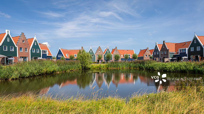 美丽的夏日清晨图片素材