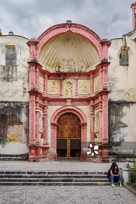 墨西哥莫雷洛斯州库埃纳瓦卡的圣弗朗西斯科第三秩序教堂图片素材