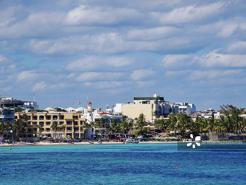 俯瞰加勒比海，远望墨西哥金塔纳罗奥州的卡门海滩图片素材