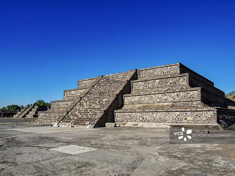 月亮金字塔广场，特奥蒂瓦坎，墨西哥州，墨西哥图片素材