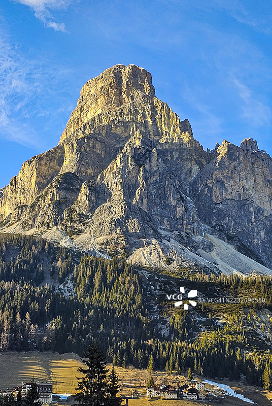 萨松赫山，科尔瓦拉，阿尔塔巴迪亚，多洛米蒂，意大利图片素材