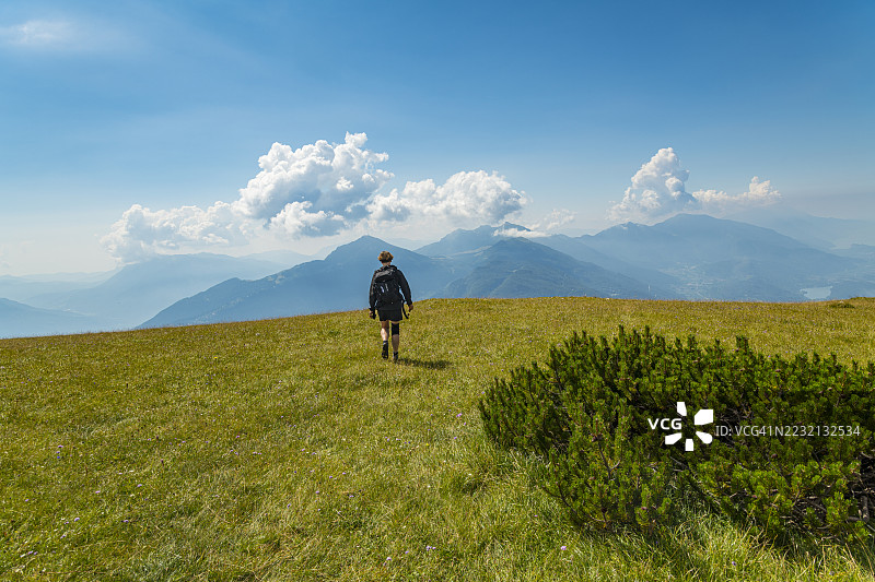 特伦蒂诺-阿尔托-阿迪杰，帕甘内拉山步道图片素材