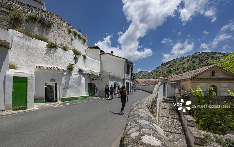 格拉纳达上郊的萨克罗蒙特洞穴住宅图片素材