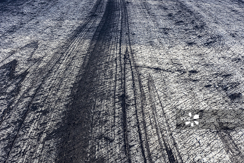 冰川、裂缝、冰、鸟瞰图、黑冰、气候变化、夏季、斯凯达拉冰川、斯卡夫塔费国家公园、瓦特纳冰川国家公园、冰岛图片素材