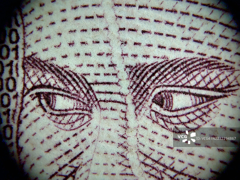 极端微距特写的抽象雕刻线条艺术图案，展示了人眼的复杂纹理细节图片素材