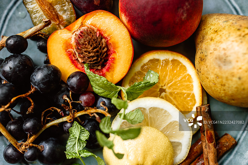 新鲜的生食，健康生活的选择。图片素材