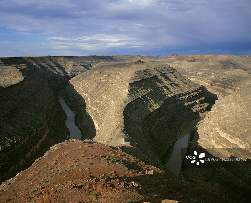 乌斯瓦，犹他州，布拉夫，圣胡安河的鹅颈弯图片素材