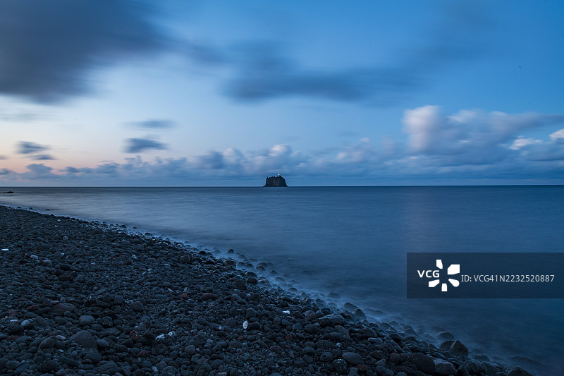 西西里，斯特龙博利岛附近的斯特龙博利基霍岛图片素材