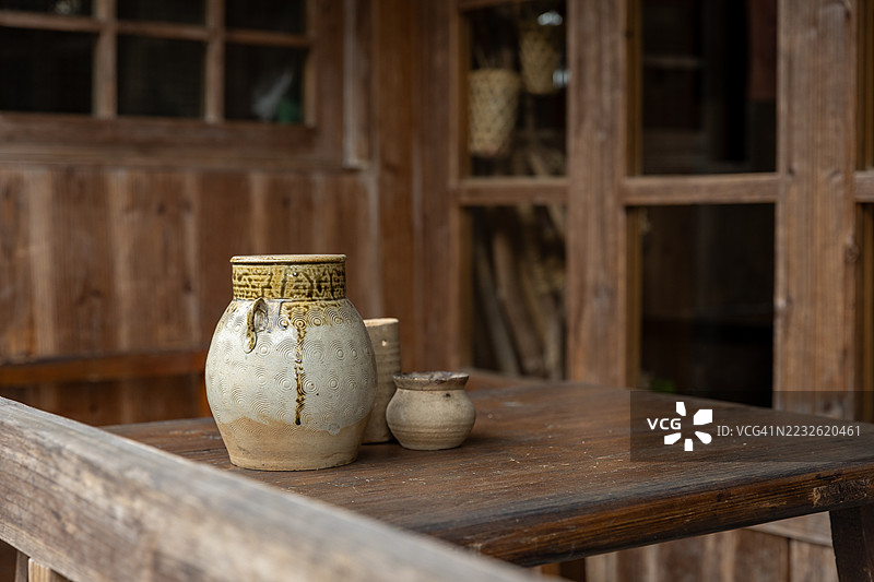 水壶和杯子图片素材