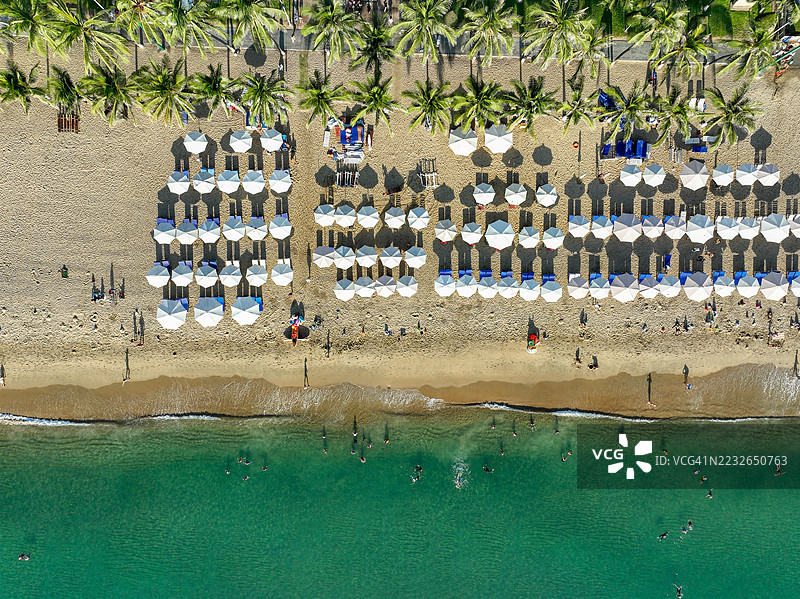 芽庄是越南一个美丽的海滨城市，拥有世界上最迷人的海湾之一，坐落在温暖宁静的热带环境中。图片素材