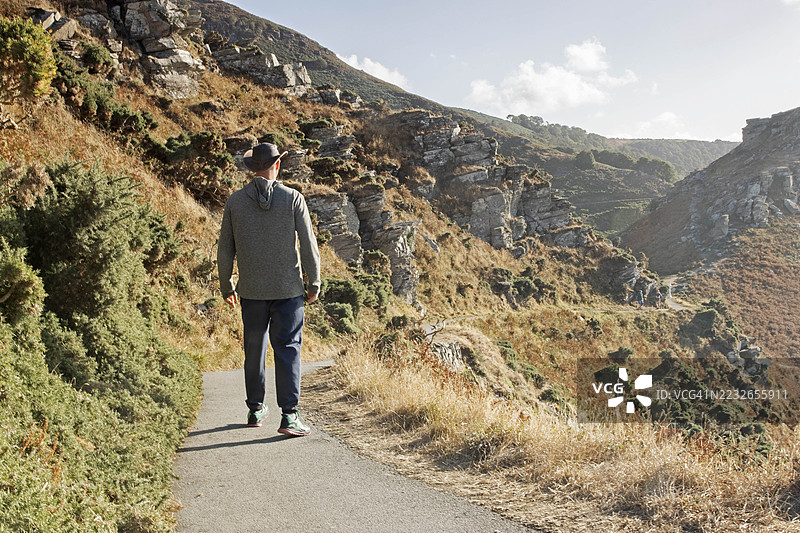 埃克斯穆尔风景中的人物图片素材