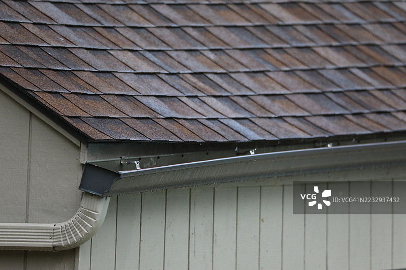 雨水、屋顶和排水沟图片素材