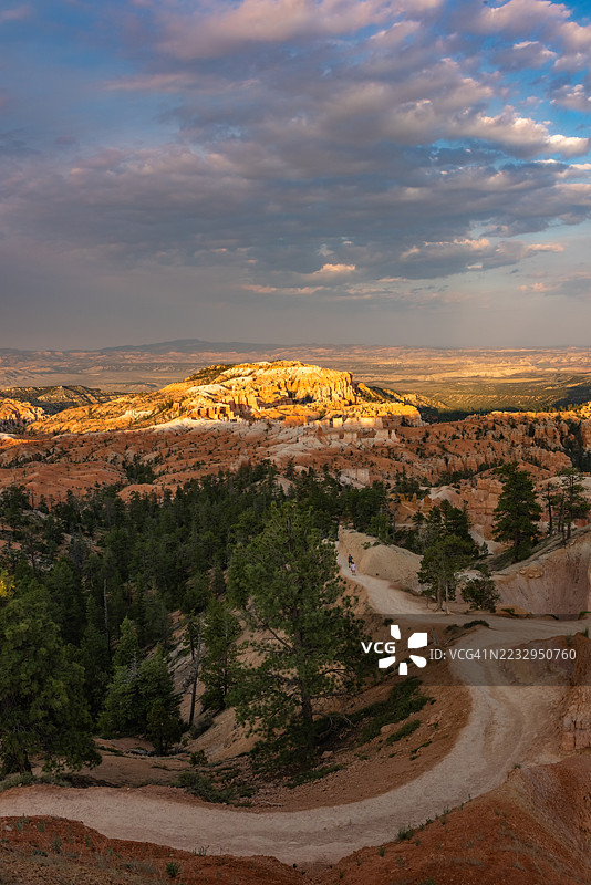 美国犹他州布莱斯峡谷国家公园的景色图片素材