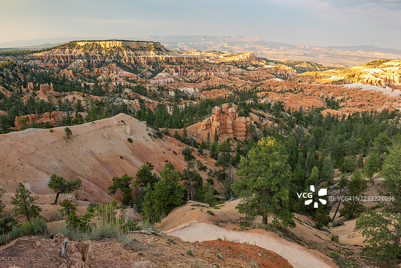 美国犹他州布莱斯峡谷国家公园的景色图片素材