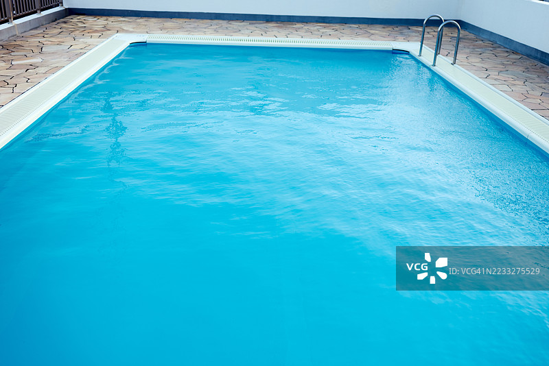 一个空泳池图片素材