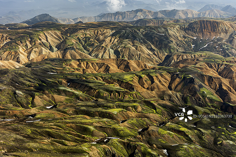 山地风景,阳光明媚,夏季,火山地貌,鸟瞰图,兰德曼纳劳卡,菲亚尔拉巴克自然保护区,冰岛高地,冰岛图片素材