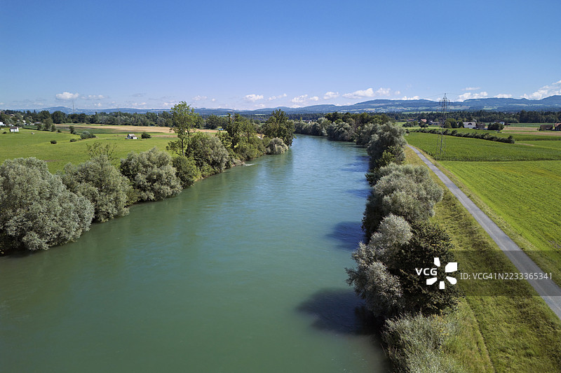瑞士阿尔高州弗赖阿姆特穆尔劳的瑞乌斯河图片素材