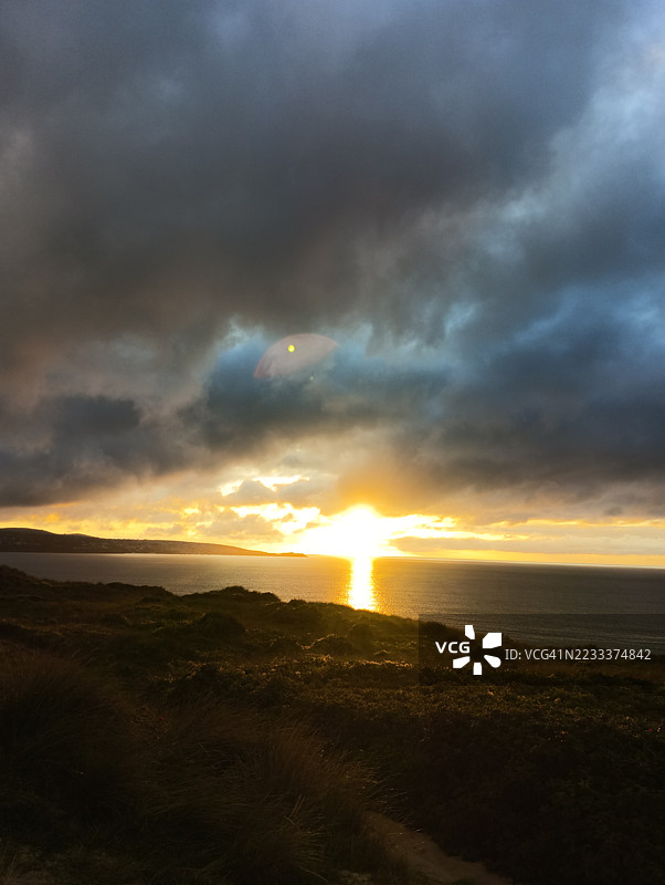 圣艾夫斯湾沙丘上的日落图片素材
