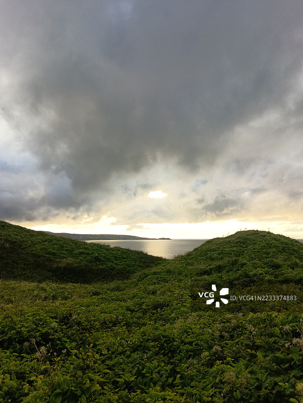 圣艾夫斯湾沙丘上的日落图片素材