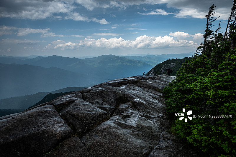 壮丽的山脉风景与戏剧性的天空，长湖，美国图片素材