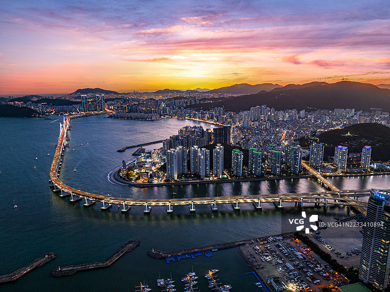 釜山夜景与光复大桥图片素材