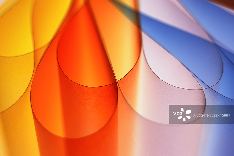 彩色曲线纸张的抽象构图图片素材